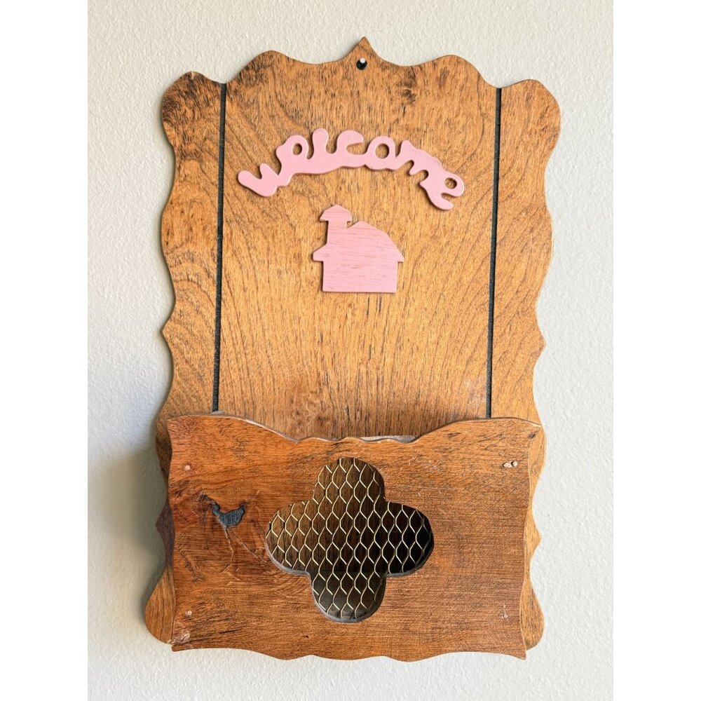 Vintage Wooden Wall Pocket Primitive Country Welcome Letter Key Trinket Holder